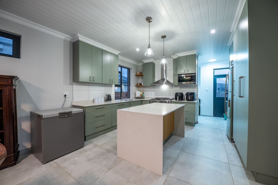 3 Bedroom Property for Sale in Mossel Bay Ext 15 Western Cape